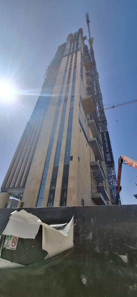 برج مكانة من تنفيذ ستون بيلدرز